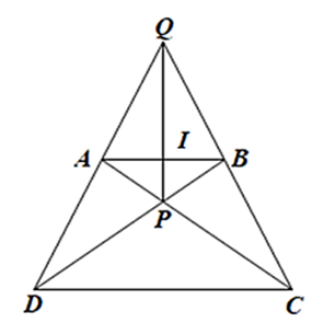 Cho hình thang cân \(ABCD\;\left( {AB\,{\rm{//}}\,CD,\;AB < CD} \right).\) Hai đường chéo cắt nhau tại \(P.\) Gọi \(Q\) là giao điểm của hai tia \(DA\) và \(CB.\) Gọi \(I\) là giao điểm của \(PQ\) và \(AB.\) Tính số đo góc \(QIB.\) (ảnh 1)