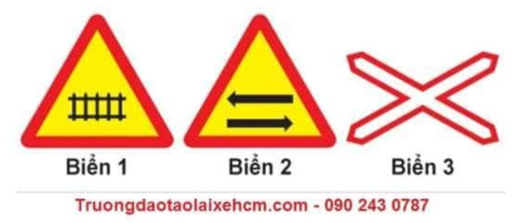 Biển nào báo hiệu nguy hiểm giao nhau với đường sắt?   (ảnh 1)