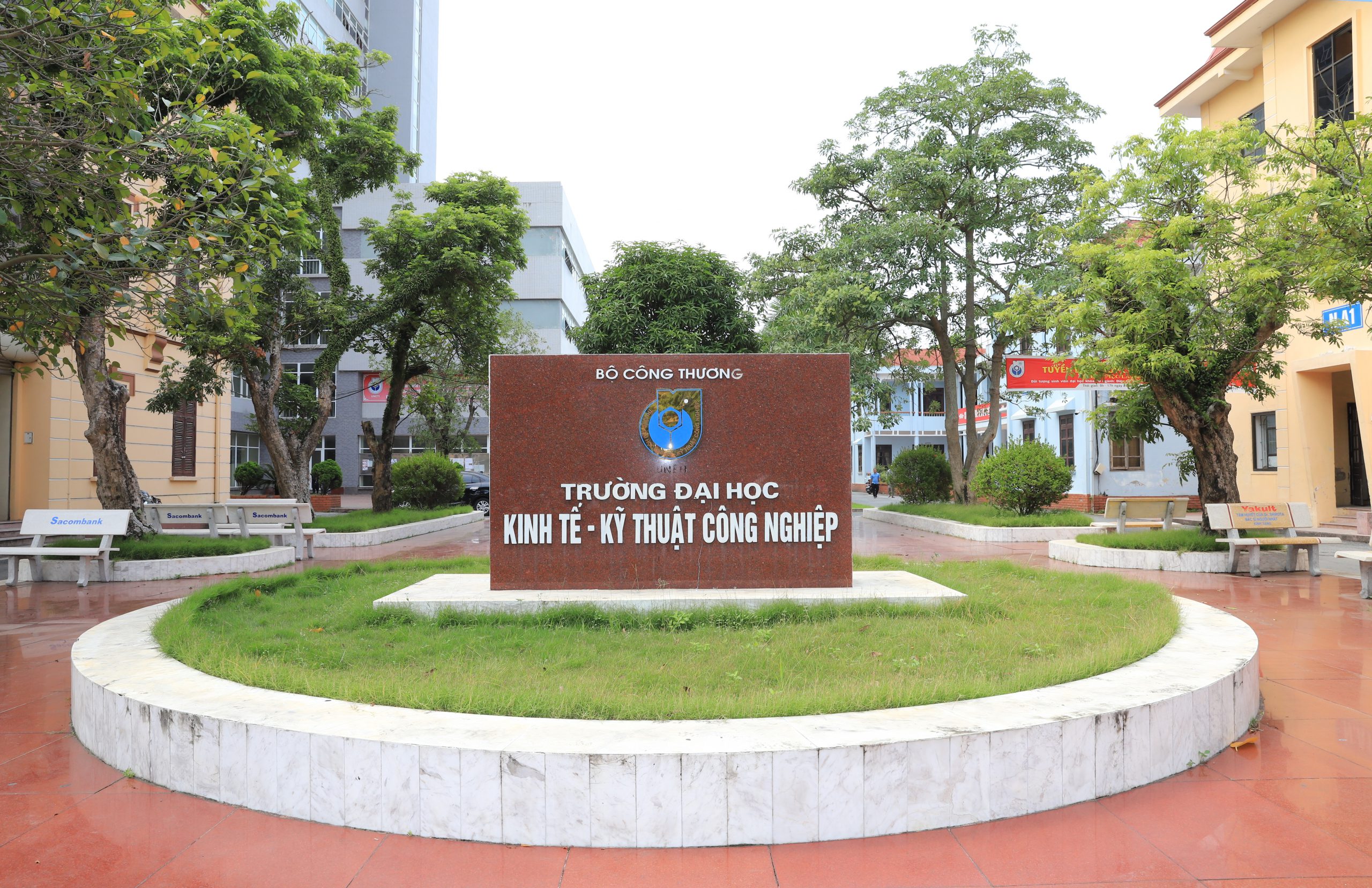 Liên hệ - TRƯỜNG ĐẠI HỌC KINH TẾ - KỸ THUẬT CÔNG NGHIỆP