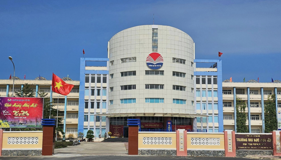 Trường Đại Học Phú Yên