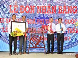 Lễ đón nhận Bằng di sản văn hóa phi vật thể quốc gia cho Lễ hội nghinh Ông
