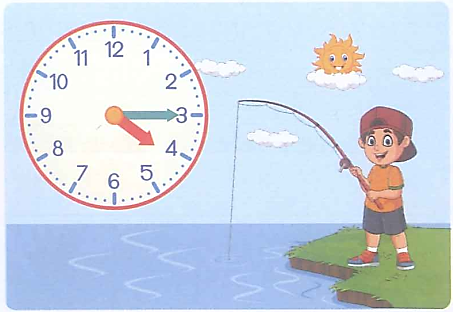 Khi Huy đi câu cá, đồng hồ chỉ như bức tranh. Khi Huy trở về nhà, đồng hồ chỉ 17 giờ kém 5 phút. Thời gian Huy đi câu cá là: (0,5 điểm) (ảnh 1)