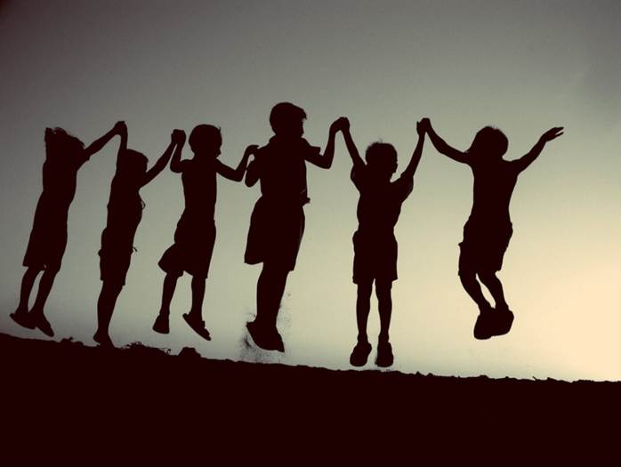 4 kiểu bạn b&egrave; ai cũng n&ecirc;n c&oacute; trong cuộc đời