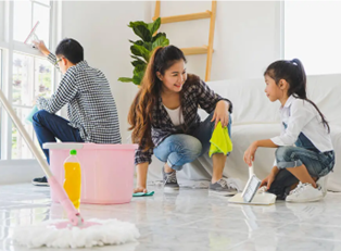 Listen and tick A, B, or C.  What do you often do at Tet? (ảnh 1)