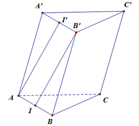 Cho hình lăng trụ ABC.A'B'C', gọi I, I' lần lượt là trung điểm của AB, A'B' (ảnh 1)