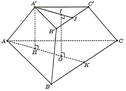 Một hình chóp cụt đều ABC.A'B'C' có cạnh đáy lớn bằng 4a, cạnh đáy nhỏ bằng 2a và chiều cao của nó bằng 3a/2. Tìm thể tích của khối chóp cụt đều đó. (ảnh 1)