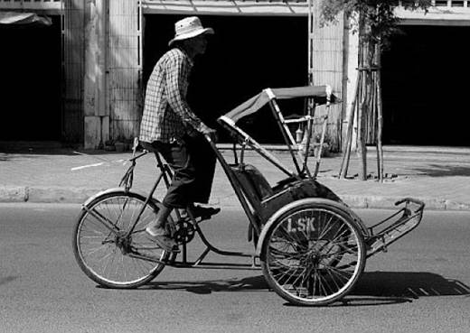 Truyện ngắn của một Tháng Tư buồn... - Thảo Lan