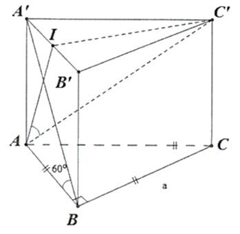 Cho hình lăng trụ đều ABC.A'B'C' có đáy cạnh a, góc giữa đường thẳng A'B và mặt phẳng (ABC) là 60 độ. Tính góc giữa đường thẳng C'A và mặt phẳng (AA'B'B}? (ảnh 1)