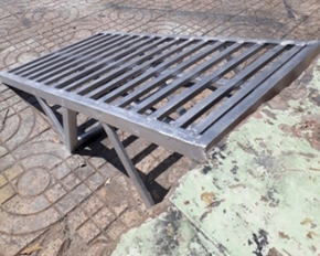 2. Cho hình chóp tam giác đều S.ABC, có cạnh đáy AB = 5cm và độ dài trung đoạn SI = 6cm (hình vẽ bên). Tính diện tích xung quanh và diện tích toàn phần của hình chóp S.ABC. (ảnh 1)