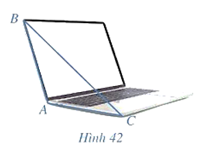 Trong hình 42, máy tính xách tay đang mở gợi nên hình ảnh của một góc nhị diện. Ta gọi số đo góc nhị diện đó (ảnh 1)