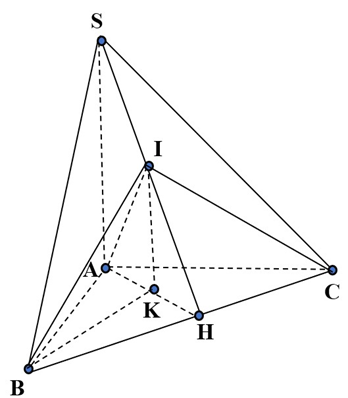 Cho hình chóp S.ABC có đáy ABC là tam giác vuông cân tại A,SA vuông góc với mặt phẳng (ABC) và AB = a căn bậc hai 2 , SA = a. Gọi H là trung điểm cạnh BC.  a) Chứng minh BC vuông góc (SAH) (ảnh 1)