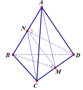 Cho tứ diện đều ABCD có cạnh bằng 2a. Tính khoảng cách giữa hai đường thẳng AB và CD (ảnh 1)