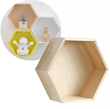 Hãy cho biết chiếc kệ treo tường sau có dạng hình gì? (ảnh 1)