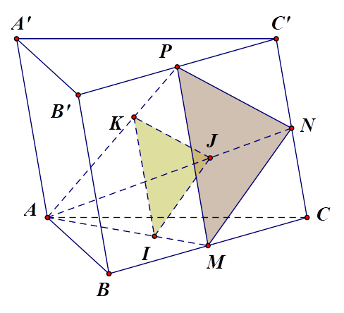 Cho h&igrave;nh lăng trụ ABC.A'B'C'. Gọi I, J, K lần lượt l&agrave; trọng t&acirc;m tam gi&aacute;c ABC, ACC', AB'C'. Mặt phẳng n&agrave;o sau đ&acirc;y song song với (IJK)? (ảnh 1)