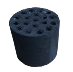 Một viên than tổ ong có dạng hình trụ, đường kính đáy là 110mm, chiều cao là 105mm. Viên than này có 19 lỗ “tổ ong” hình trụ có trục song song với trục của viên than, mỗi lỗ có đường kính 12m (ảnh 1)