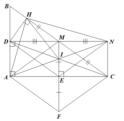 Cho Delta ABC vuông tạiA {AB < AC} . Gọi M là trung điểm BC. (ảnh 1)
