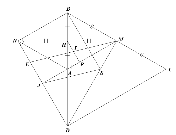 Cho Delta ABC vuông tại A {AB < AC}  và trung tuyến AM (ảnh 1)
