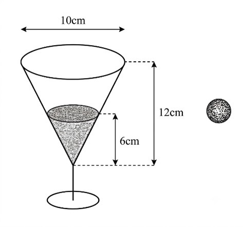 Phần đựng nước của một ly thủy tinh có dạng hình nón với chiều cao là 12 cm và đường kính miệng ly là 10 cm. Ban đầu mực nước trong ly là 6 cm (ảnh 1)