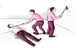 Cách xử lý nào trong các tình huống tai nạn điện sau là không an toàn? (ảnh 1)