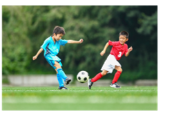 Listen and choose the correct picture. I play ______ at break time. (ảnh 1)